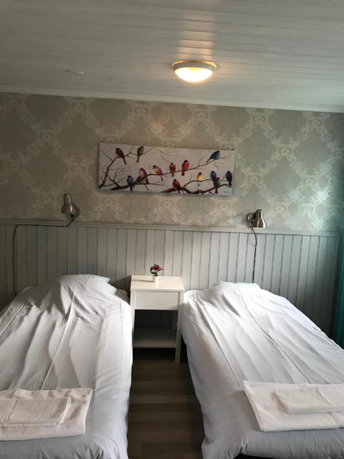Kastelholms Gaesthem Bed & Breakfast Sund ภายนอก รูปภาพ