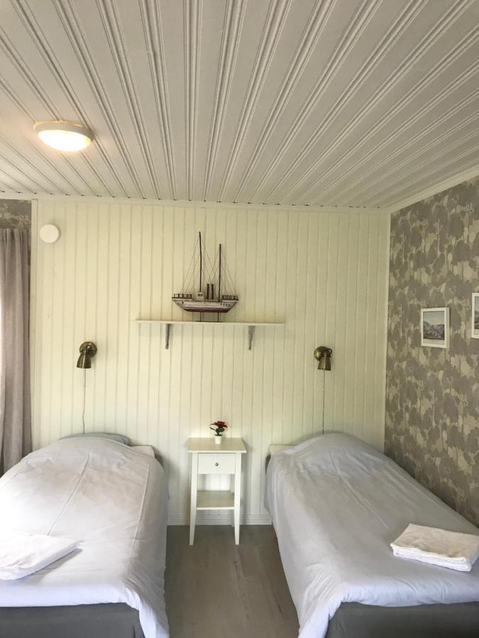 Kastelholms Gaesthem Bed & Breakfast Sund ภายนอก รูปภาพ